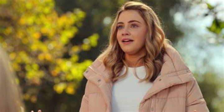 Josephine Langford as Emma Cunningham in Moxie on Netflix