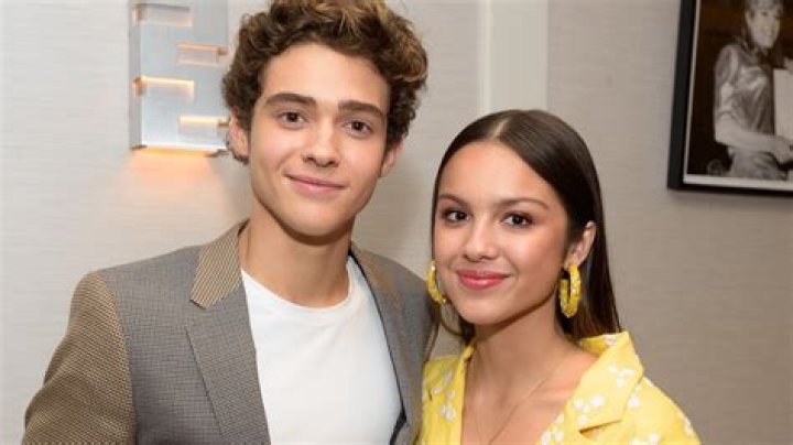 Joshua Bassett as Jenna Ortega in Actors Sorted by Love Interests