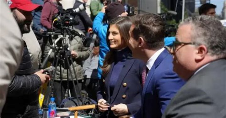 Kaitlan Collins' bio Height, salary, net worth, is she married? Kemi