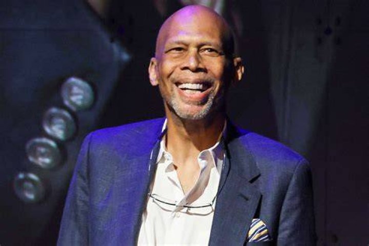 Kareem Abdul-Jabbar guest-stars as himself in Night Court