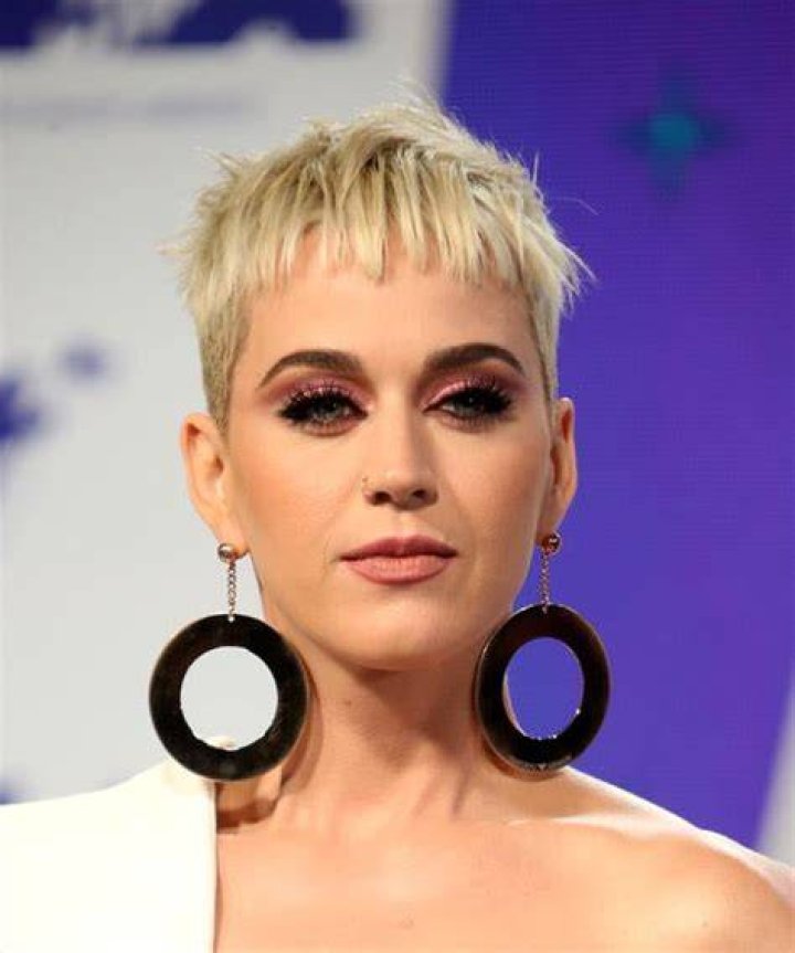 katy perry platinum blonde haircut