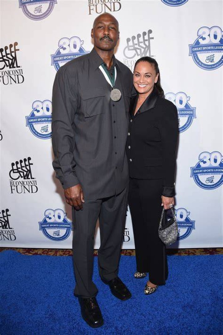 Kay Kinsey Is Karl Malone's Wife & a Former Beauty Queen Meet Her