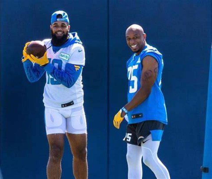 Keenan Allen Singles Out Davante Adams, Amari Cooper For Special Praise