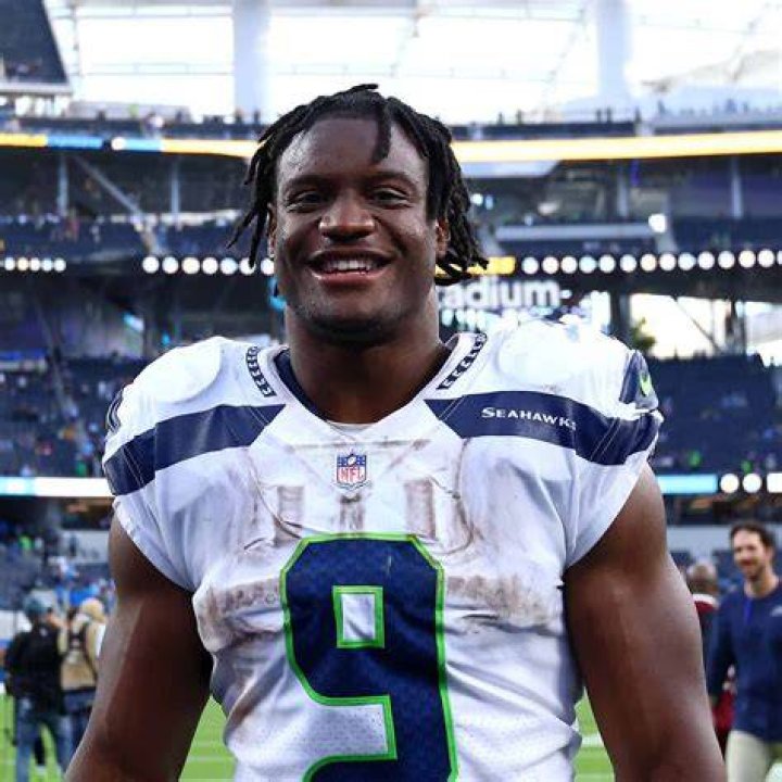 Kenneth Walker Wiki, Height, Net Worth, Age and More