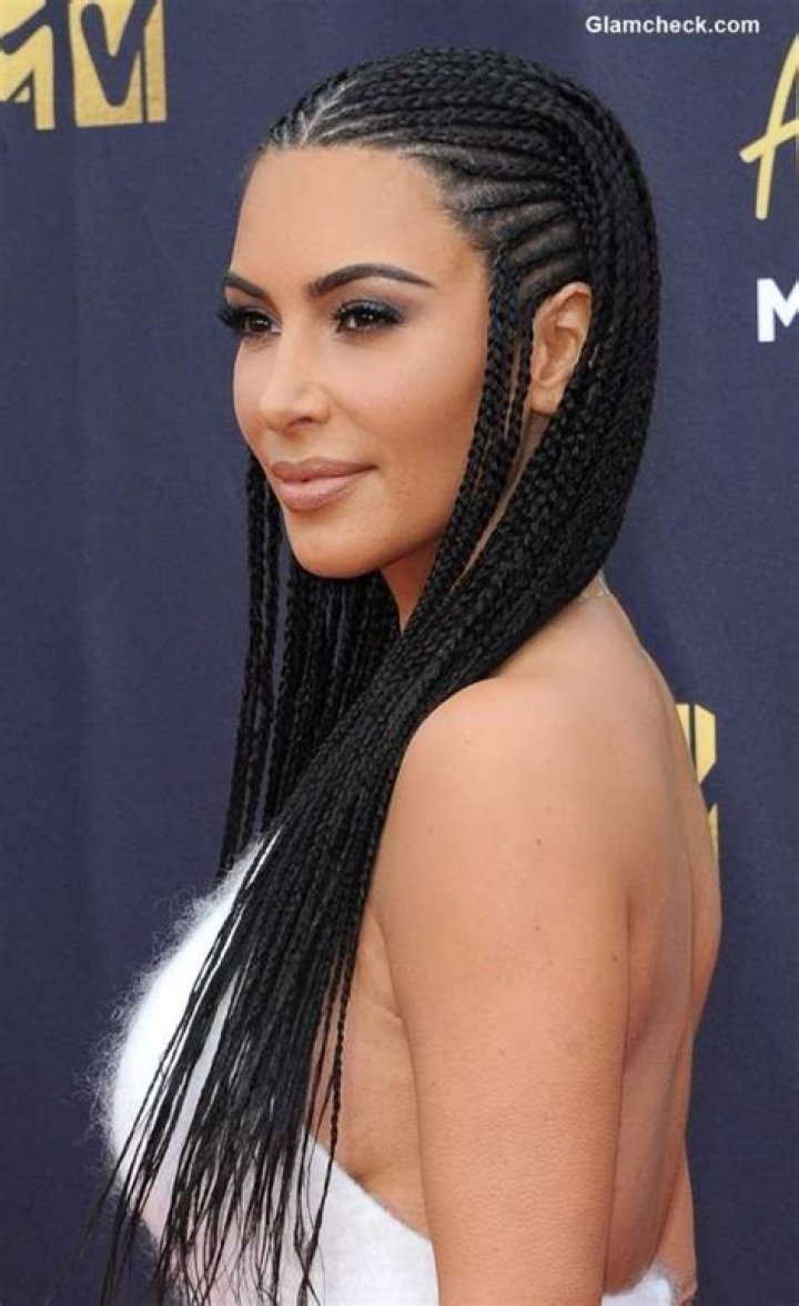 Kim Kardashian Flaunts Cornrow Hairstyle at 2018 MTV Movie And TV Awards