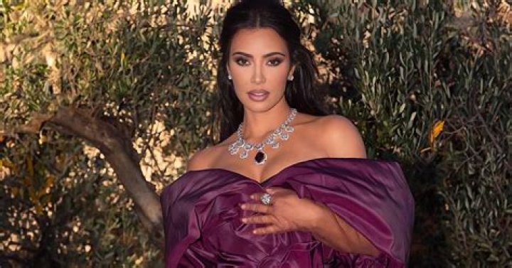 Kim Kardashian Slips Into a Daring Thong Bikini During Mexico Trip E