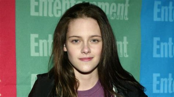 Kristen Stewart as Cinderella in Cinderella (2005)