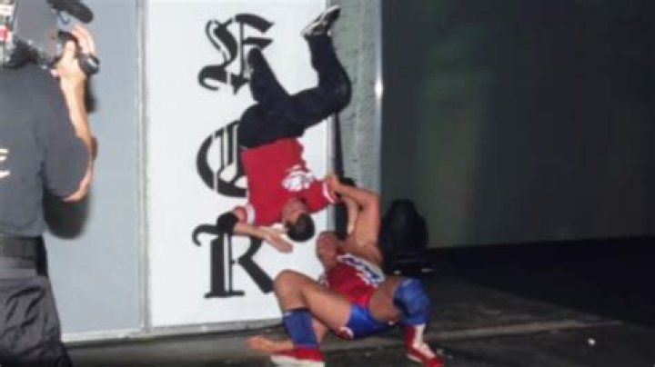 Kurt Angle vs Shane McMahon