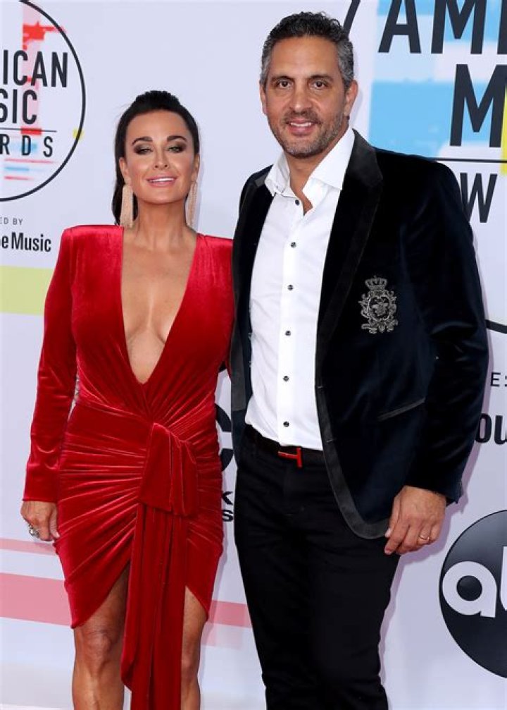 Kyle Richards and Mauricio Umansky at an event Kyle Richards and Mauricio Umansky at an event