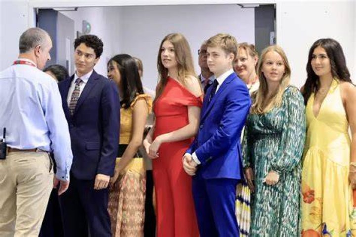 La infanta Sof&iacute;a estudiar&aacute; bachillerato en Gales como la princesa Leonor