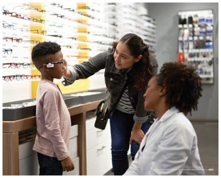Lafayette Eye Associates: Your Vision, Our Commitment