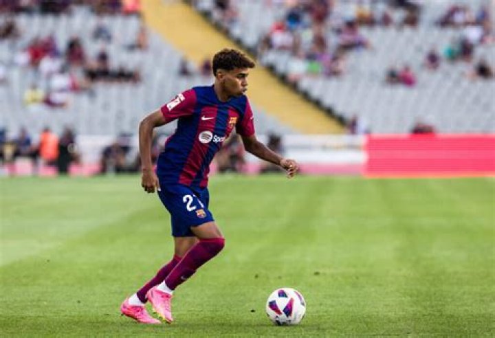 Lamine Yamal shines again as Barcelona turn to &lsquo;fearless&rsquo; 16yearold