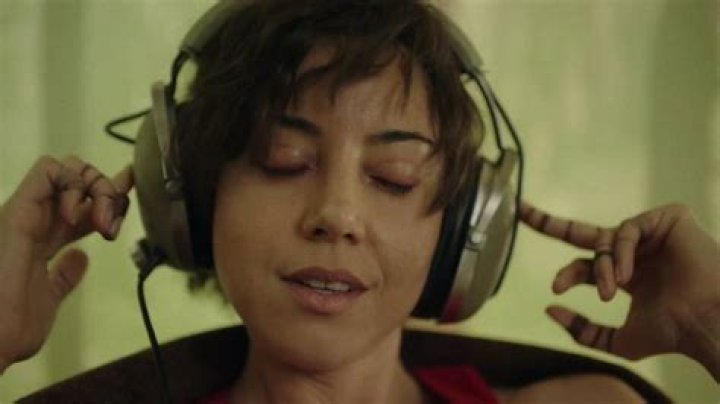 Legion Lenny wearing headphones