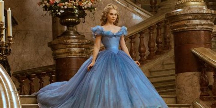 Lily Collins Cinderella 2015