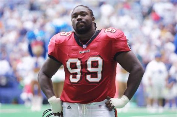 Lion Rugs and Jordan Sneakers: Tracing Former Tampa Bay Buccaneers DT Warren
Sapp’s Unfortunate Fall Into Bankruptcy