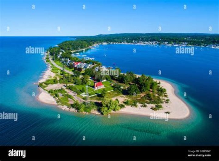 Little Traverse Bay in Harbor Springs, MI, United States harbor