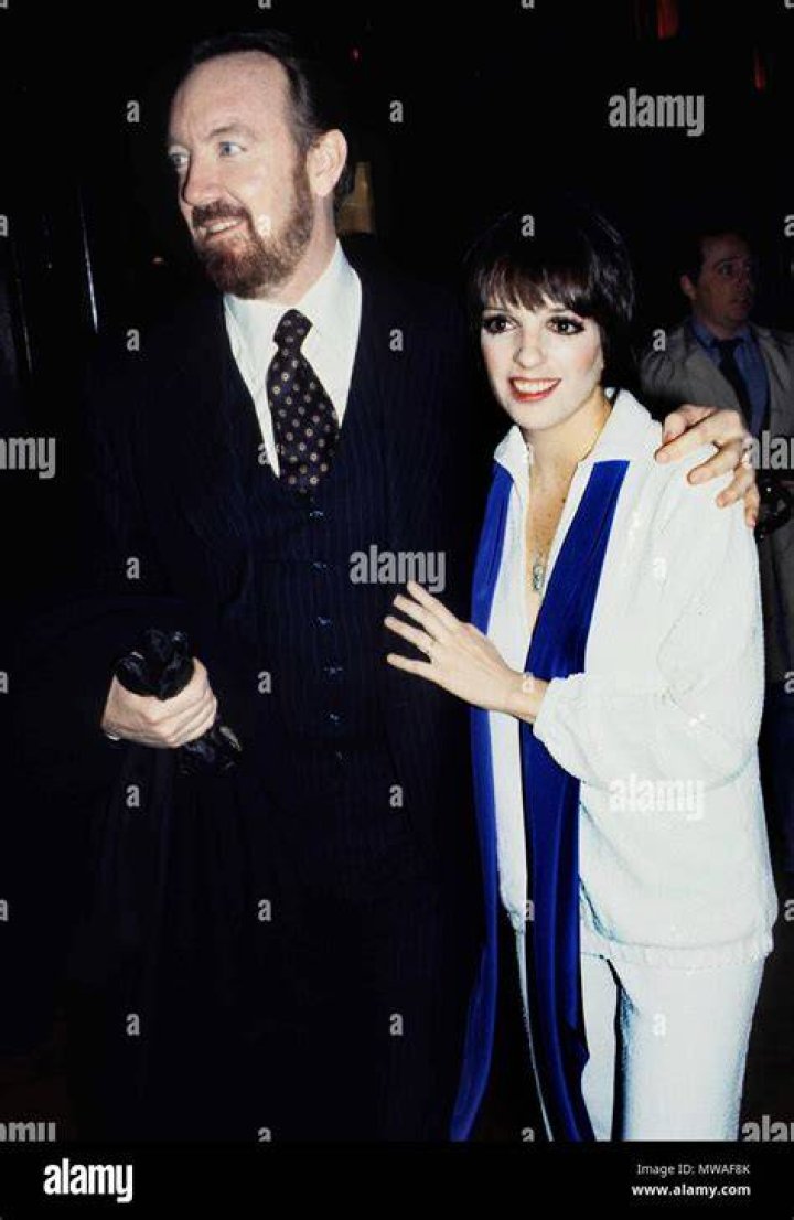 Liza Minnelli hugs husband Jack Haley Jr at Studio 54 in 1977. Photo / Getty