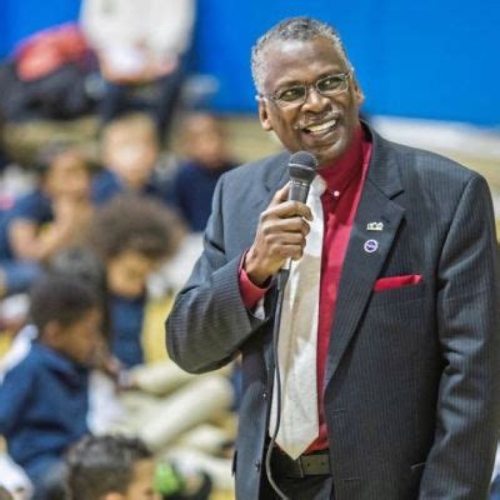 Lonnie Johnson height