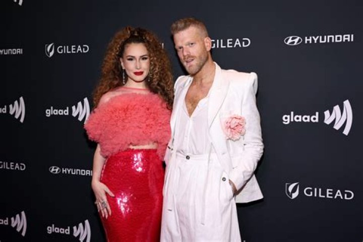 Loren Allred Husband Is She Married? Relationship Timeline