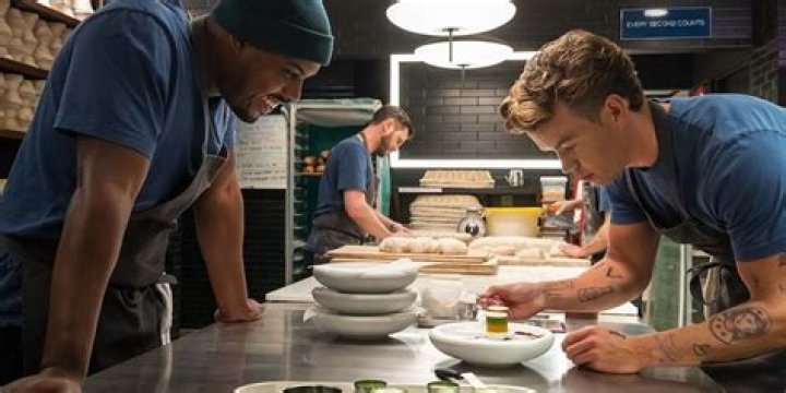 Luca working with Marcus in The Bear