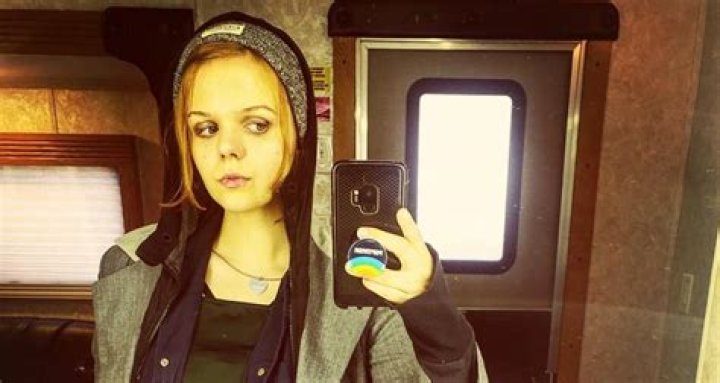 Mackenzie Lansing Net Worth, Age, Height, Weight, Early Life, Career