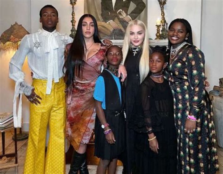 Madonna and her children celebrate with her dad. Photo / Twitter