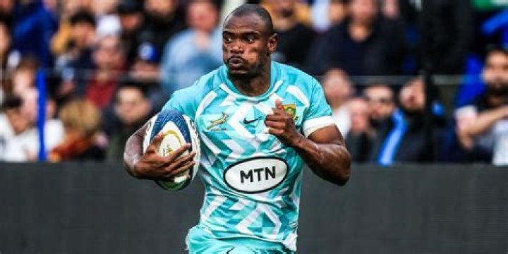 Makazole Mapimpi salary per month