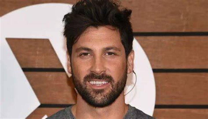 Maksim Chmerkovskiy Age, Net worth: Bio-Wiki, Weight, Kids, Wife
