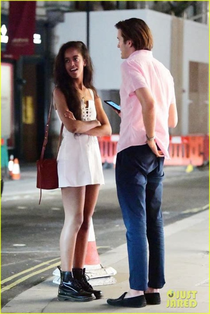 Malia Obama Holds Hands with Boyfriend Rory Farquharson in London