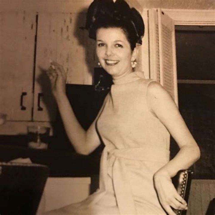 Mary Jo Young Biography, Age, Height, Boyfriend, Net Worth Wealthy Spy