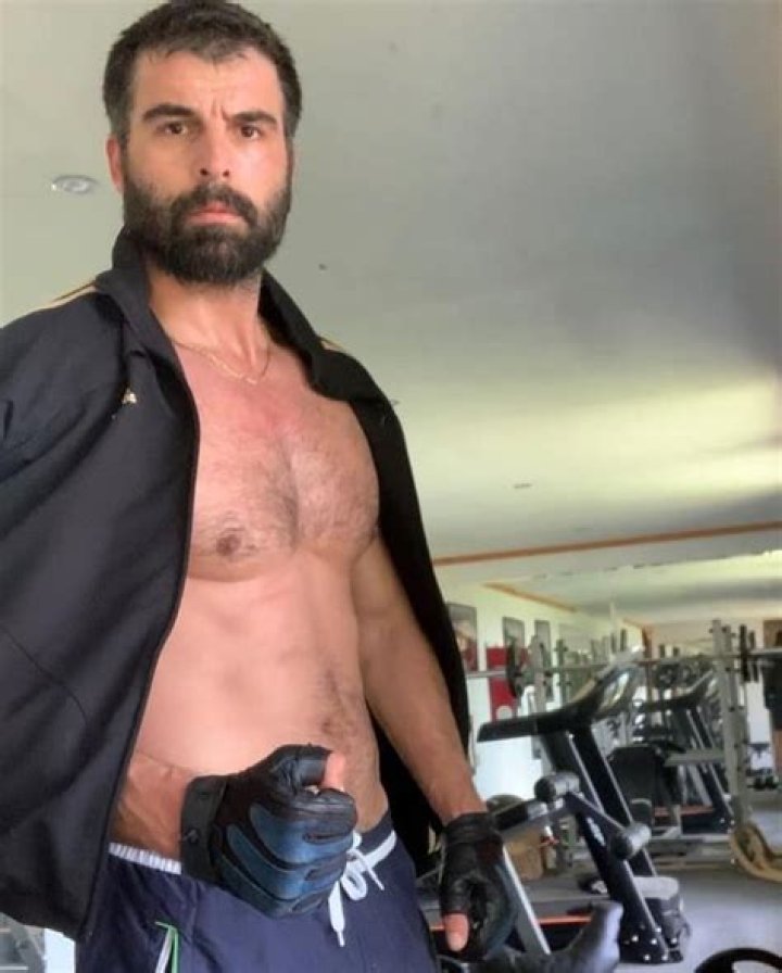 Mehmet Akif Alakurt Kolunu Kestiği Anları Sosyal Medya Hesabından