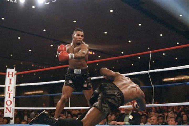 Mike Tyson won WBC heavyweight Title