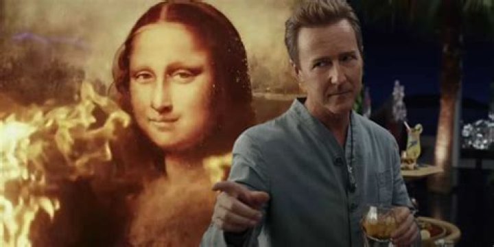 Miles Bron and the Mona Lisa in Glass Onion.