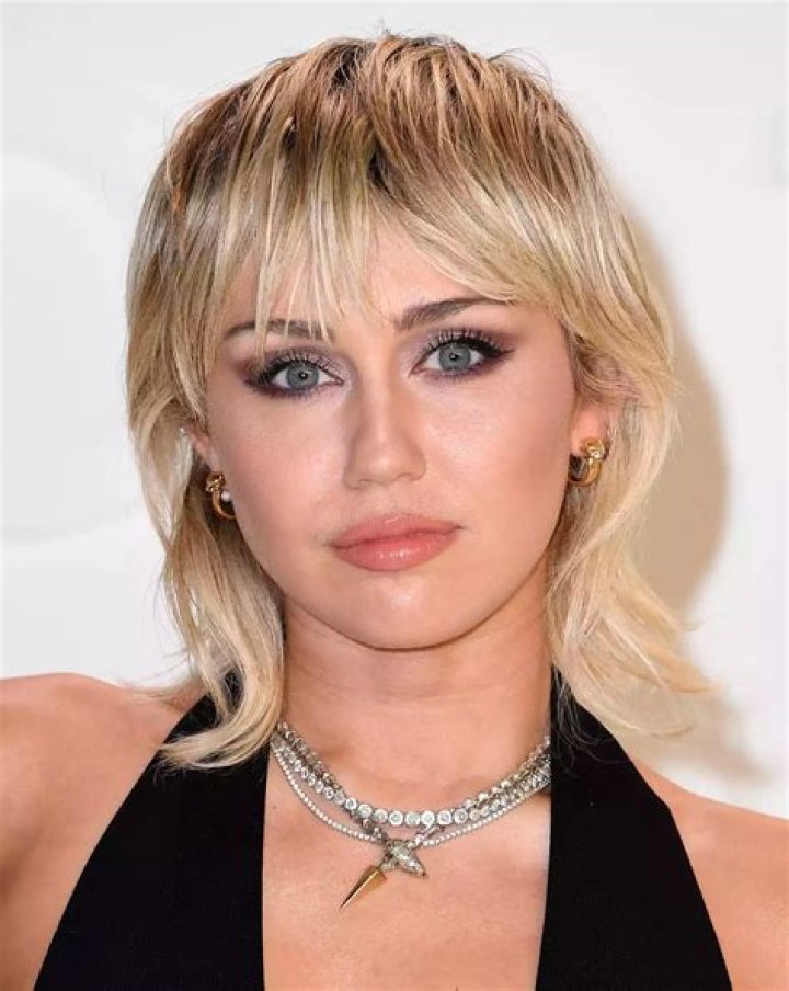 miley cyrus platinum blonde wolf cut