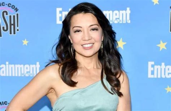 Ming-Na Wen Net worth, Age: Bio-Wiki, Husband, Kids, Weight