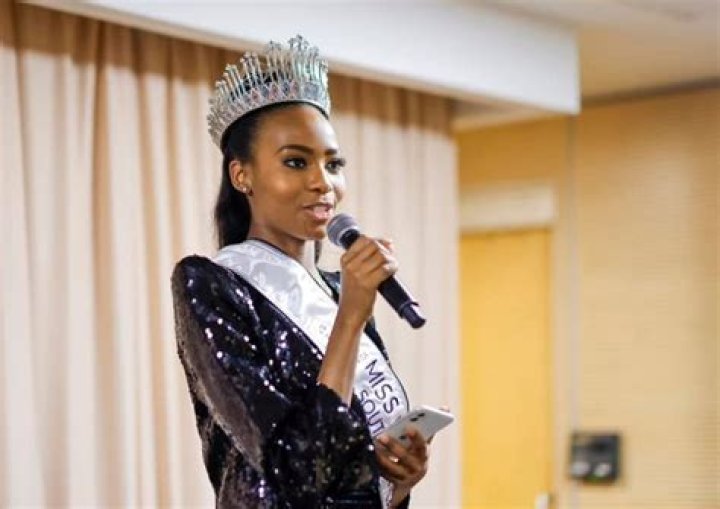 Miss SA, Lalela Mswane, Miss South Africa, Miss Supranational, Zimi Mabunzi, Dr Moratwe Masima, Miss Universe, pageant, beauty pageants