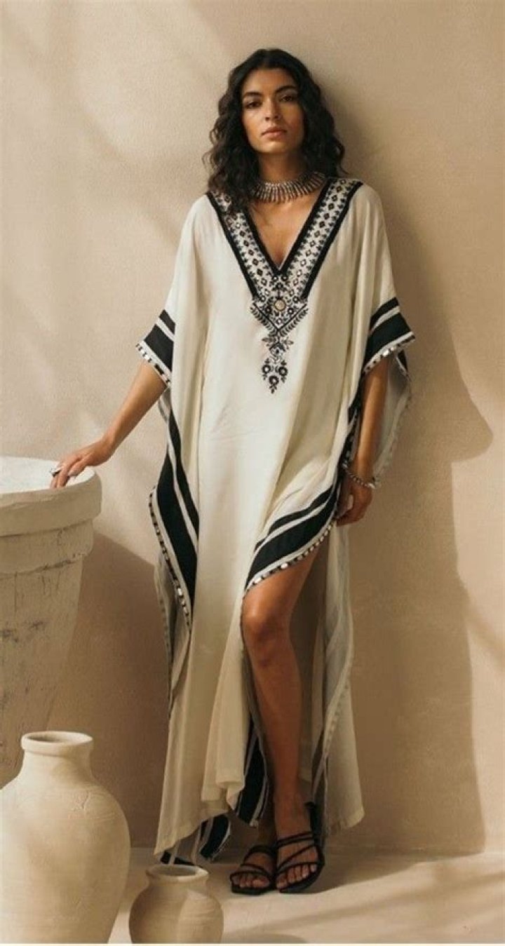 Modern Kaftan: A Stylish Blend Of Tradition And Contemporary Fashion