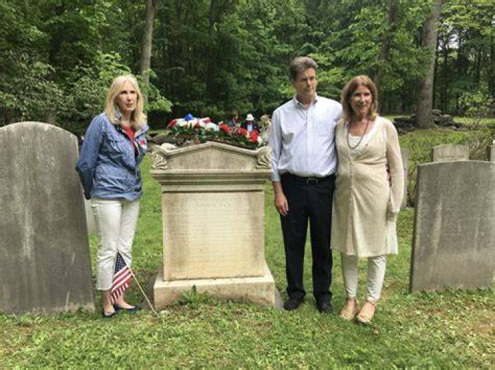 Mr Dwyey gravesite