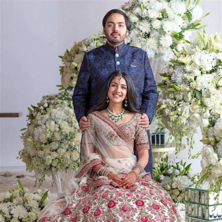 Mukesh Ambani and Nita Ambani's son Anant Ambani lost 108 kg in 18