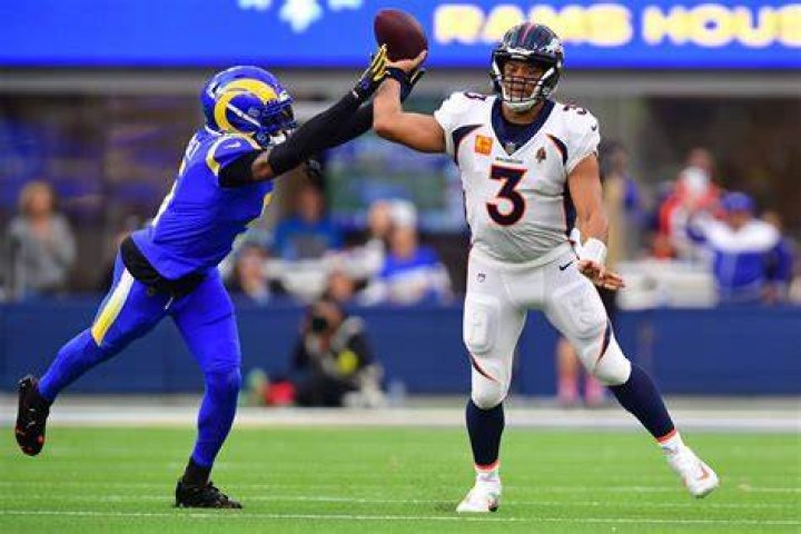 NFL Hall of Famer Roasts Russell Wilson and Denver Broncos Amidst Rams Rampage