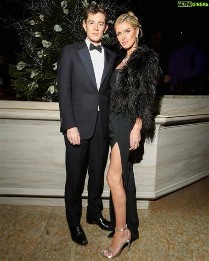 Nicky Hilton age