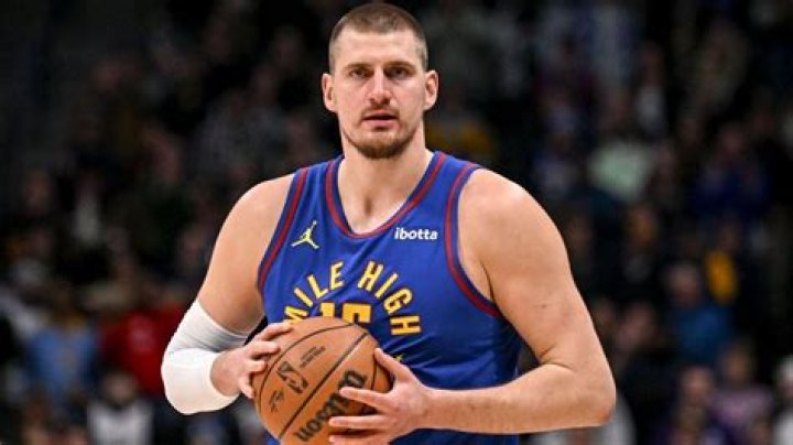 Nikola Jokic hits a layup