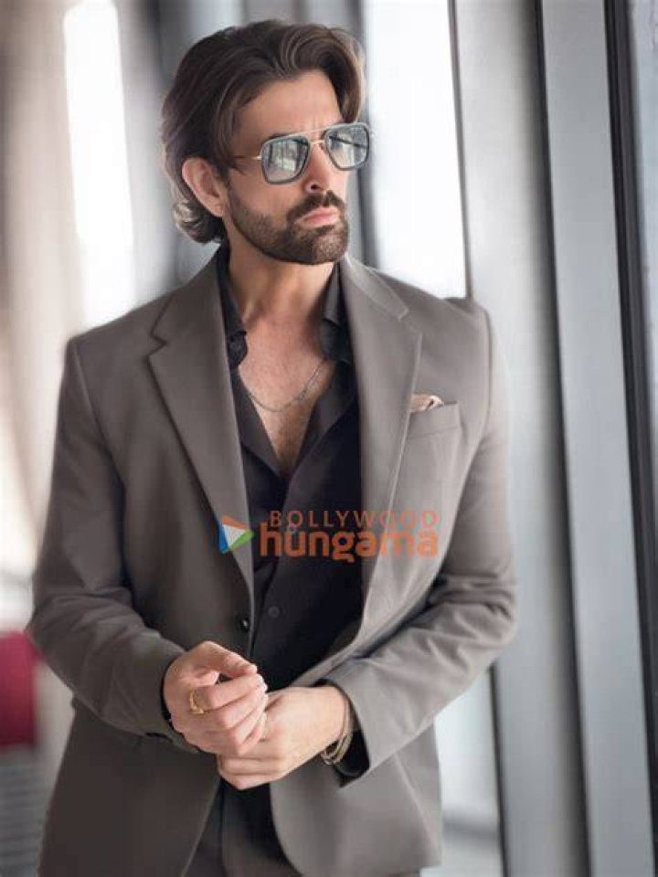 Nitin Mukesh Images