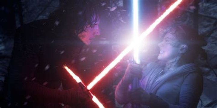 One Force Awakens Scene Shows How Powerful Kylo Ren Really Is