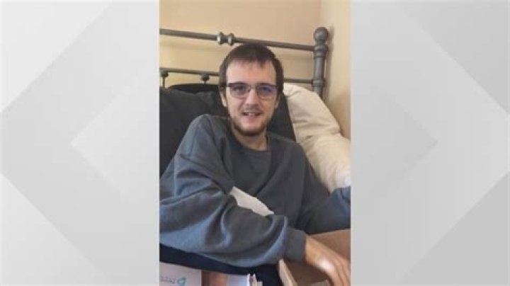 Pearland mom thanks neighbors for helping her autistic son