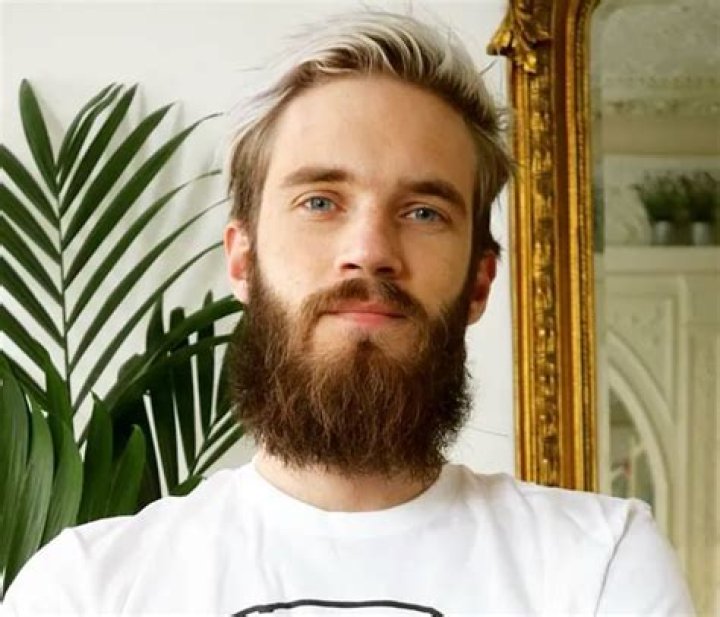 PewDiePie Height: Exploring The Height Of The YouTube Sensation