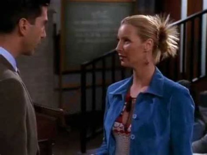 Phoebe interrupts Ross's class full of students in Friends
