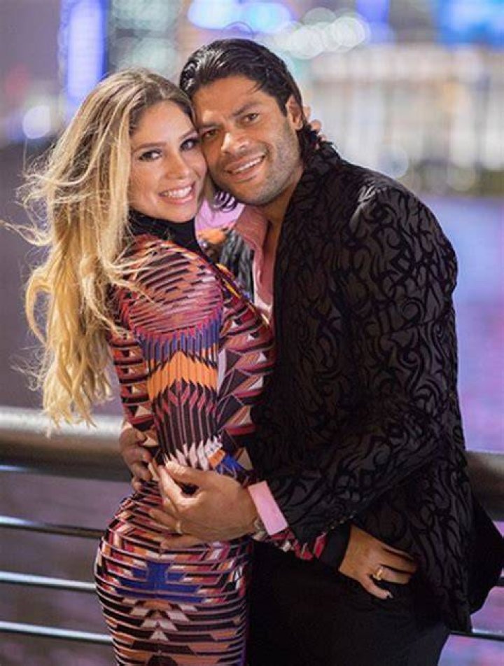 Photos Hulk and camila angelo MARCA English
