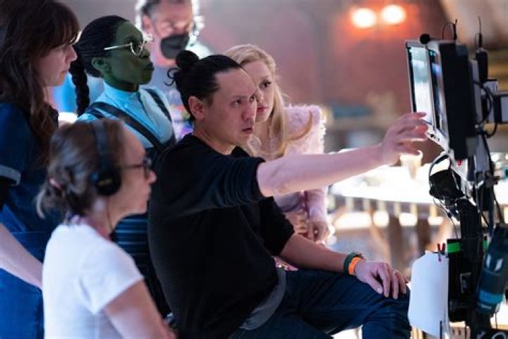 [Photos] New Behind the Scenes Images Added for the Korean Drama