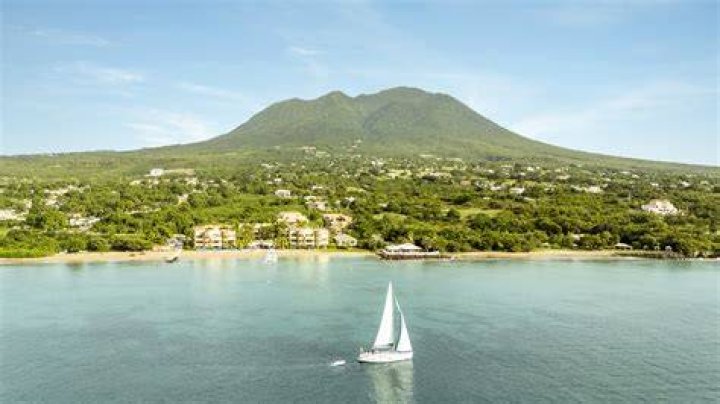 Photos of Nevis Unipan on myCast